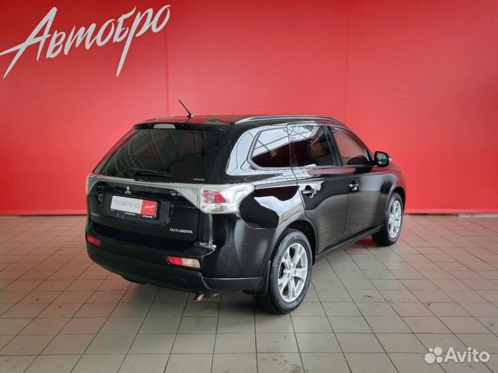 Mitsubishi Outlander 2.4 CVT, 2012, 120 500 км