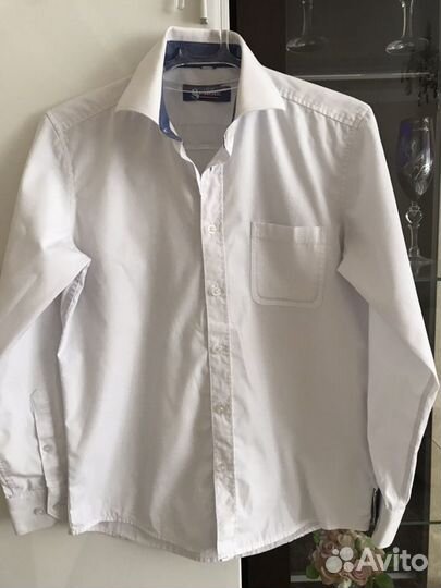 Продаю школьные рубашки