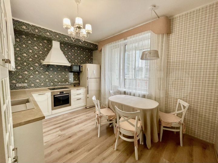 2-к. квартира, 59 м², 18/25 эт.