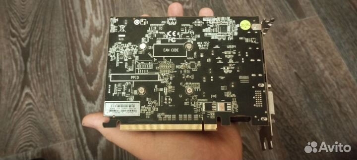 Видеокарта rx550 2gb