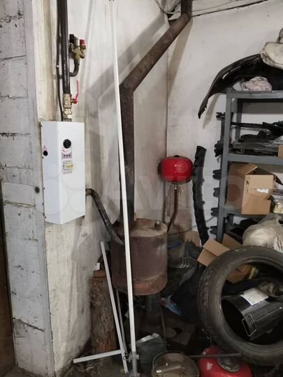 Гараж, > 30 м²