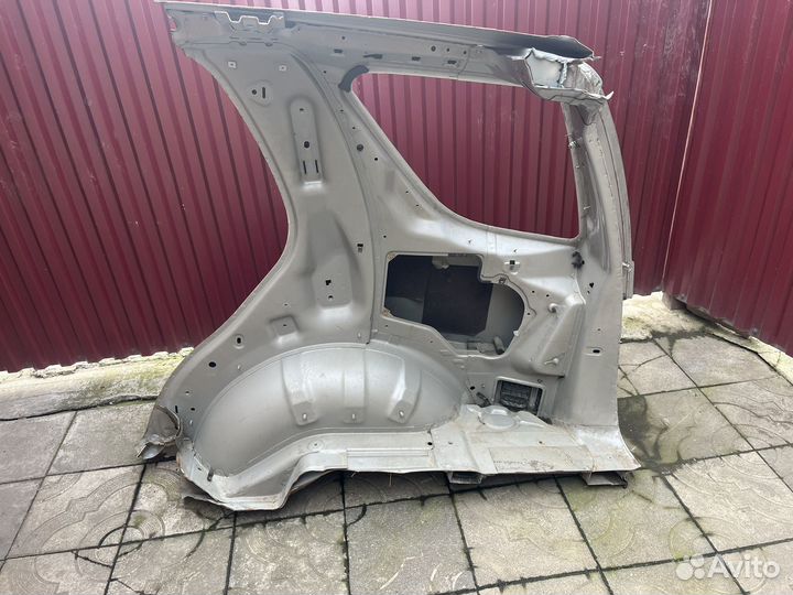 Заднее правое крыло ML 163