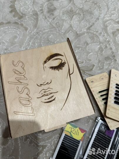 Для наращивания ресниц