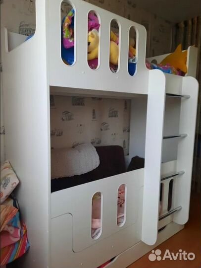 Кровать двухярусная детская новая в наличии