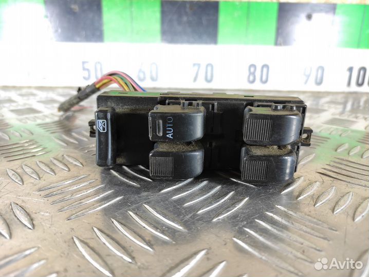 Блок управления стеклоподъемниками Daihatsu Atrai