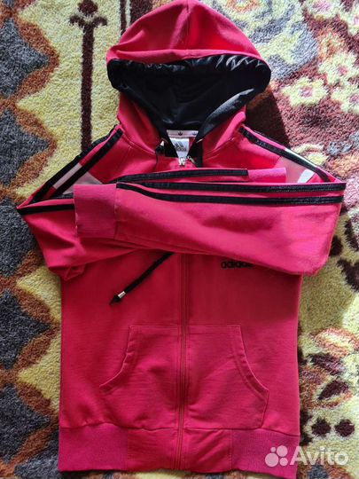 Спортивный костюм