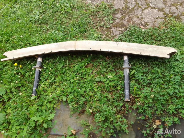 Усилитель бампера Вольво 940 в сборе