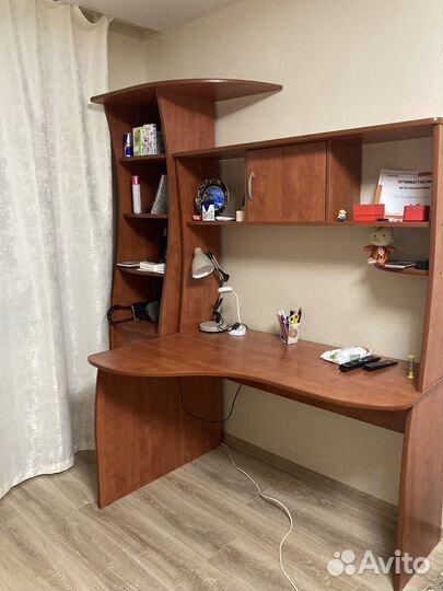 Компьютерный стол