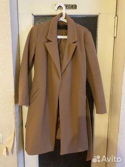 Пальто женское демисезонное 42 44 бежевое