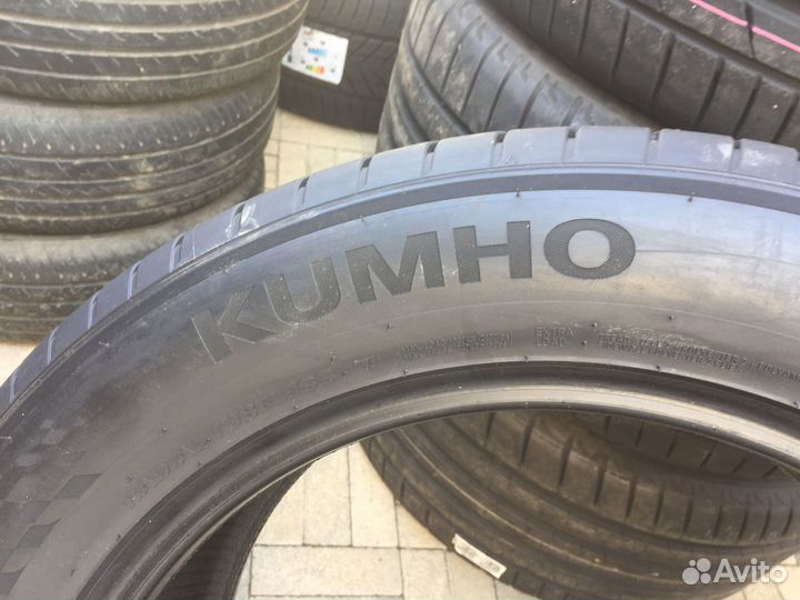 Kumho Ecsta PS71 265/40 R22 106Y