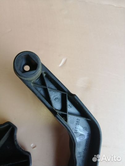 Ручка регулировки сиденья Митсубиси Каризма