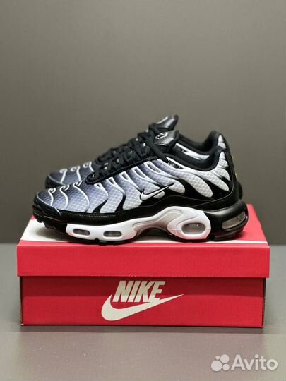 Кроссовки Nike Air Max TN Plus