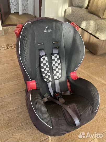 Автомобильное кресло