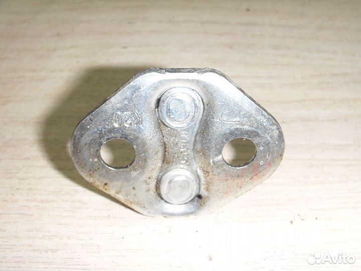 Ответная часть замка двери 72135sdaa01 Honda Civic