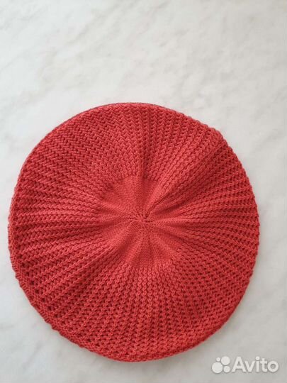 Берет женский вязаный
