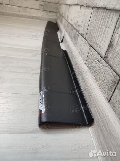 Накладка на задний бампер Mercedes Vito / W639