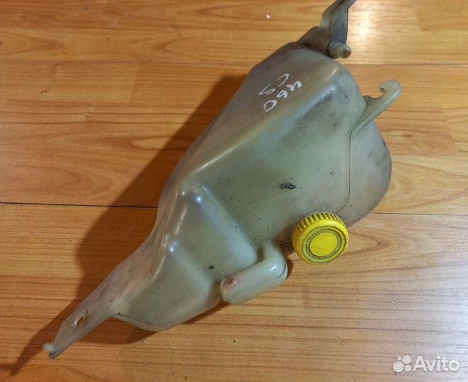 Расширительный бачок Nissan Primera P11 (дорест)