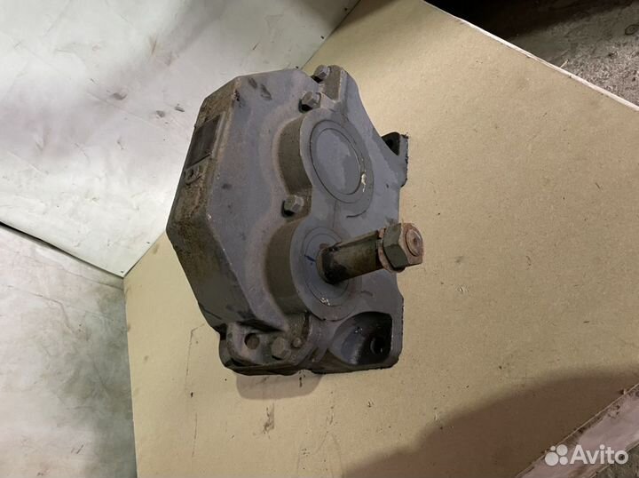 Продам редуктор цу 160-63