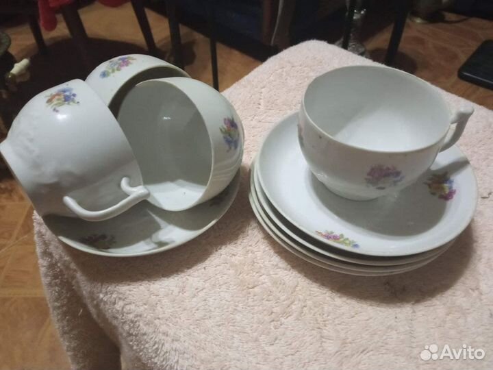 Красивый легкий сервиз фарфор