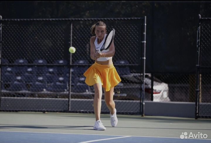 Тренер по теннису