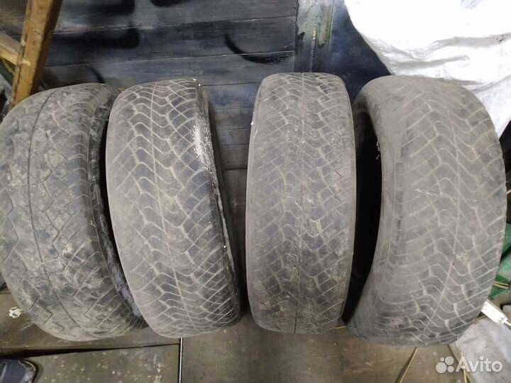 Dunlop Grandtrek ST1 245/70 R16