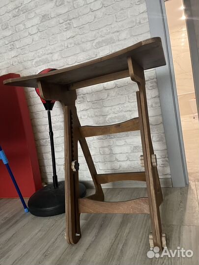 Растущий стол конторка