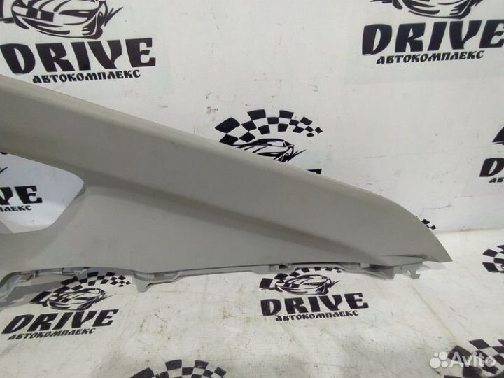 Пластик стойки правый Toyota Prius ZVW30 2ZR-FXE