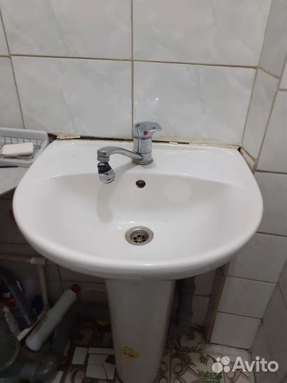 Раковина (тюльпан ) на ножке