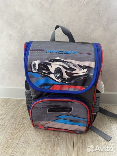Рюкзак школьный для мальчика ортопедический новый