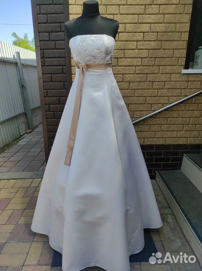 Вечернее платье, свадебное, на выпускной 42-44
