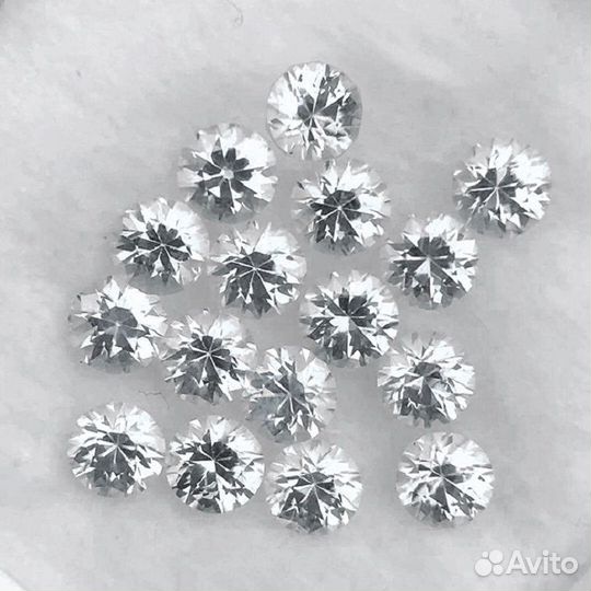 Циркон натуральный 1,50Ct 2,5мм 16шт VVS Камбоджа