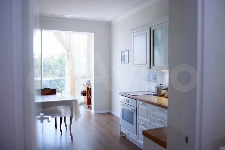 2-к. квартира, 63 м², 9/18 эт.