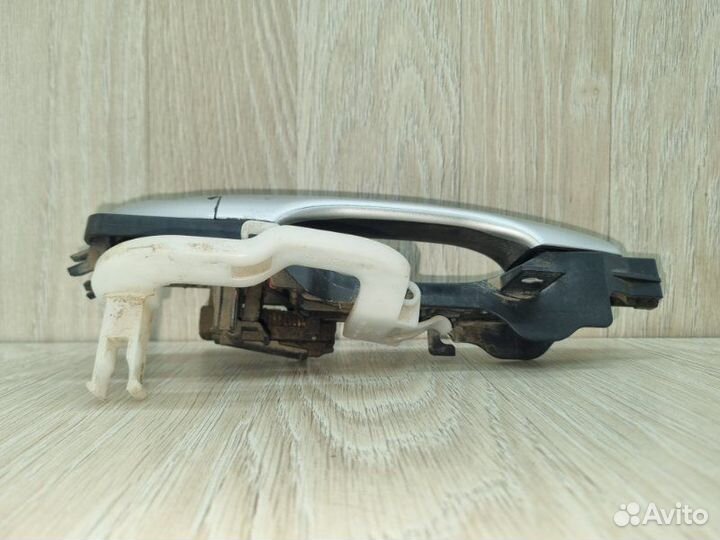 Ручка двери наружная передняя левая Hyundai Ix35