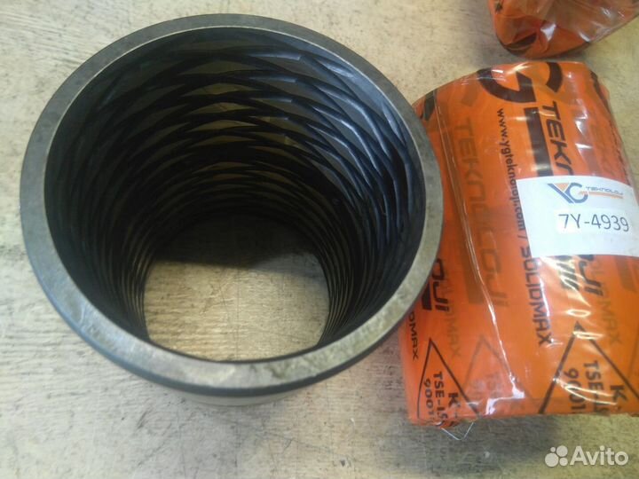 Втулка 7Y-4939