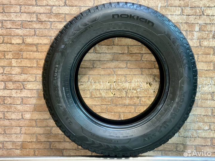 Nokian Tyres Nordman 5 SUV 215/70 R16