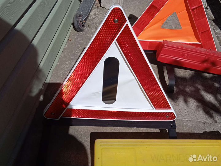 Знак аварийной остановки