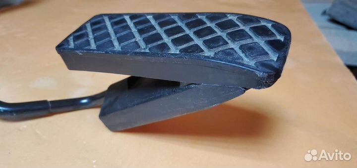 Педаль газа 4D1721507C Audi A8 D2