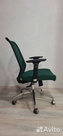 Офисное кресло новое