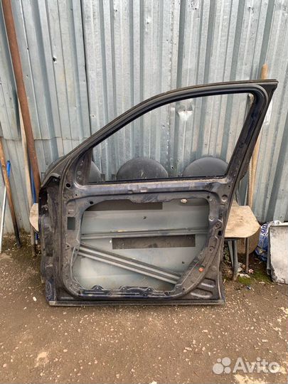 Правая дверь Mercedes-benz GL350 x166