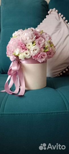 Букеты в коробках, сумочках, корзинках