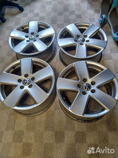 Литые диски r17 для Фольксваген Пассат б6