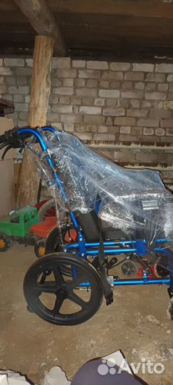 Инвалидная коляска с электроприводом