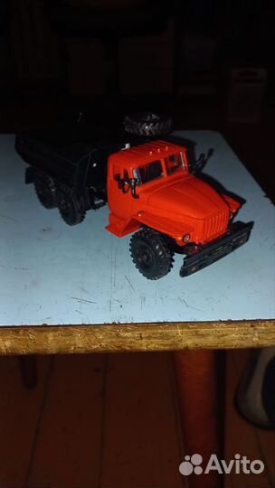 Урал самосвал 1:43