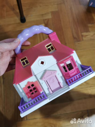 Домик кукольный и карусель для кукол