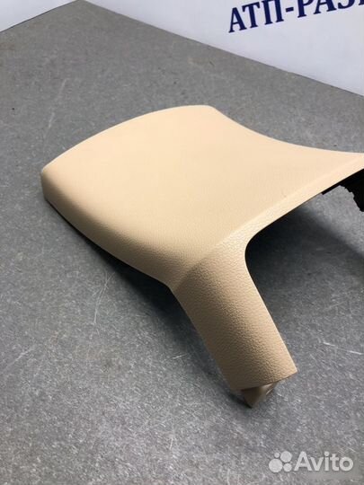 Вставка консоли Hyundai Genesis G80 2014