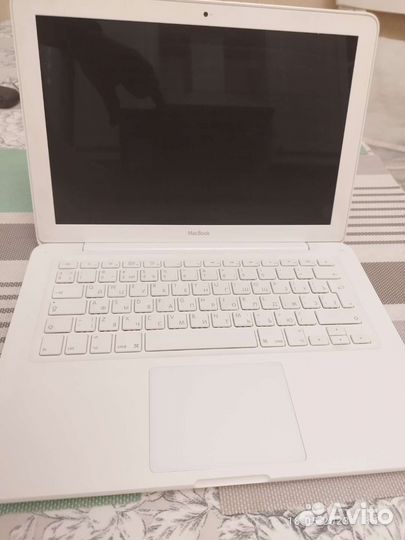 Ноутбук Apple MacBook