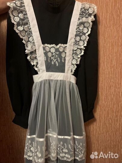 Белый школьный фартук