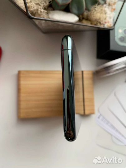 Телефон iPhone 11 Pro Max Midnight Green
