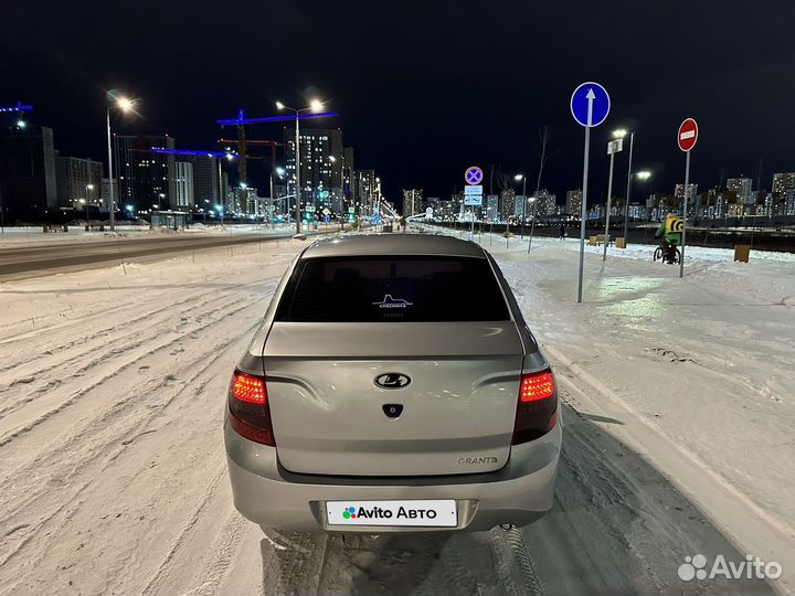 LADA Granta 1.6 МТ, 2012, 198 000 км