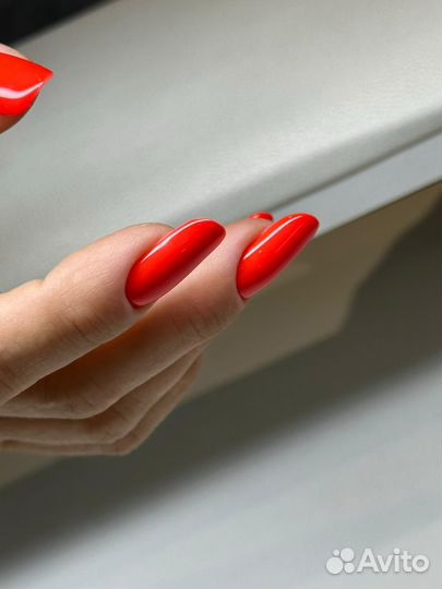 Ищем модель на маникюр с гелем